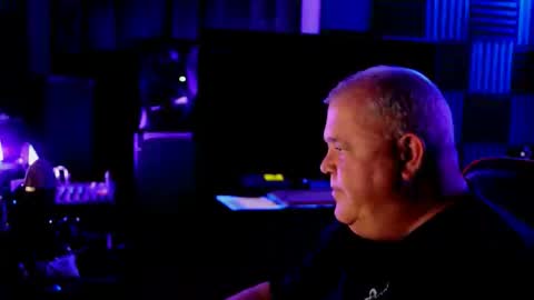 King James VIII online show from October 16, 2025, 4:02 am