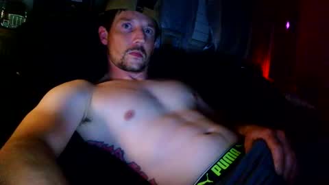 Snapshot of kinglee5150 chatting on April 27, 2026, 10:57 am kingqueenofthesouth318 online show from April 27, 2026, 10:57 am