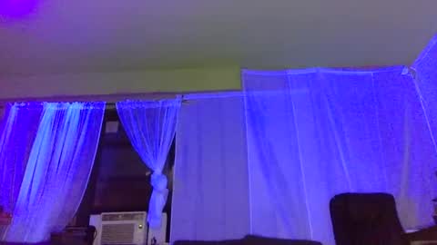 Snapshot of kinglibra420 chatting on December 16, 2024, 6:43 am loyal fuck online show from December 16, 2024, 6:43 am