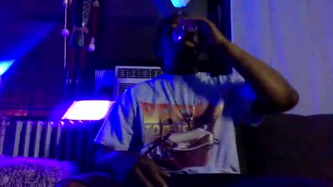 Snapshot of kinglibra420 chatting on January 11, 2025, 5:20 am loyal fuck online show from January 11, 2025, 5:20 am