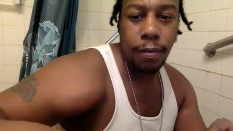 Snapshot of kinglibra420 chatting on October 26, 2025, 12:44 pm loyal fuck online show from October 26, 2025, 12:44 pm