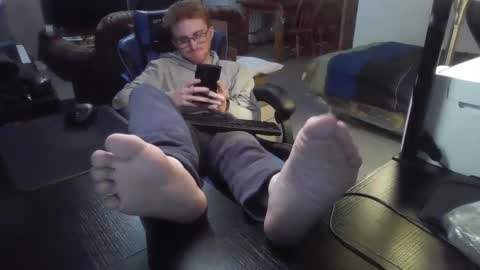 Snapshot of kingoffootfetish chatting on January 11, 2025, 8:33 am Master King Tommy online show from January 11, 2025, 8:33 am