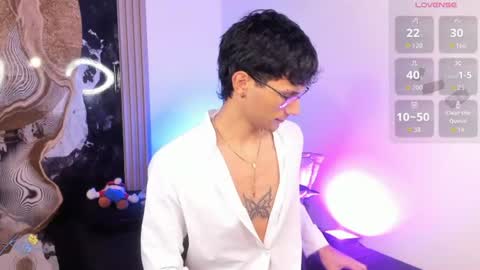 Snapshot of kingparker1 chatting on June 28, 2026, 2:39 am A L E X online show from June 28, 2026, 2:39 am