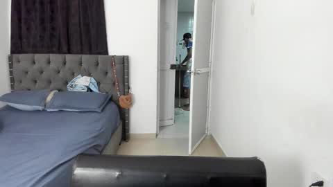 DOMINANT ALPHA KINGS online show from December 15, 2025, 12:15 am