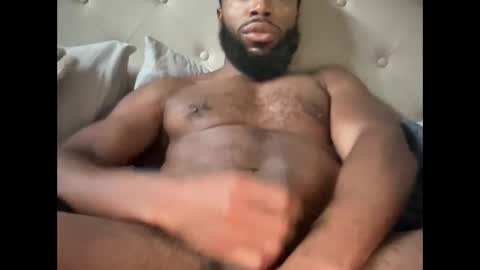 Snapshot of kingsling_00 chatting on April 15, 2026, 12:01 pm kingsling_00 online show from April 15, 2026, 12:01 pm