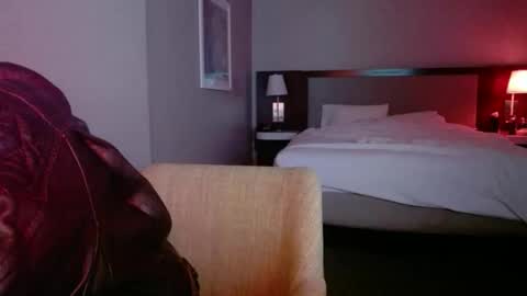 Kinkster online show from February 1, 2026, 4:11 am