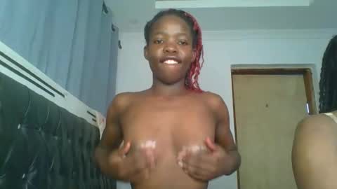 kinky_aria online show from October 3, 2025, 3:58 am