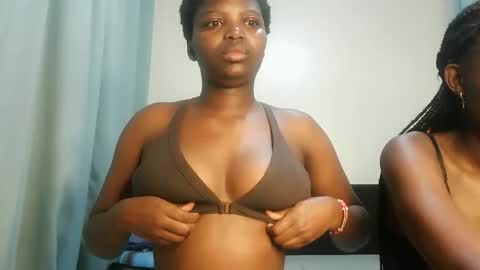 Lola online show from December 17, 2025, 9:48 am