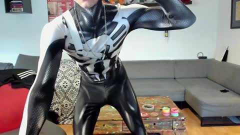 Snapshot of kinky_spidey chatting on February 8, 2025, 10:39 am kinky_spidey online show from February 8, 2025, 10:39 am