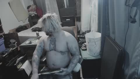 Snapshot of kinkybiguy14 chatting on March 12, 2025, 1:03 am Kinky Cassie online show from March 12, 2025, 1:03 am