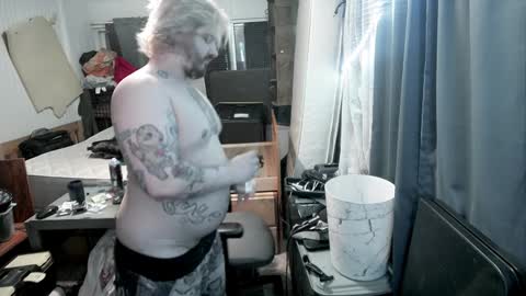 Snapshot of kinkybiguy14 chatting on March 12, 2025, 4:08 am Kinky Cassie online show from March 12, 2025, 4:08 am