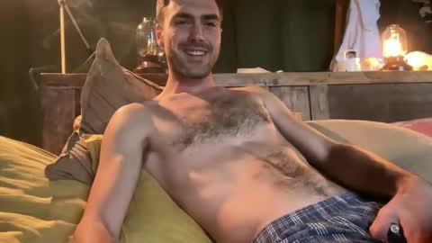 M online show from November 2, 2025, 10:06 am