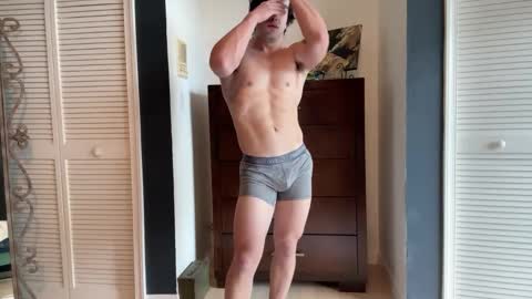 Snapshot of kinkybuffboy chatting on January 21, 2025, 5:20 pm kinkybuffboy online show from January 21, 2025, 5:20 pm