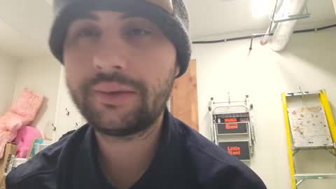 Maysie and Hunter online show from February 18, 2025, 11:55 am