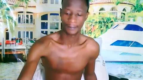 Snapshot of kinkyebonyguy chatting on October 18, 2025, 5:32 am BigD online show from October 18, 2025, 5:32 am