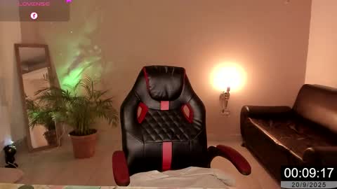 Snapshot of kinkyelise chatting on September 20, 2025, 5:08 am Jenny online show from September 20, 2025, 5:08 am