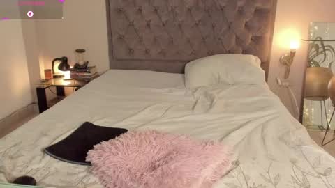 Jenny online show from May 14, 2026, 7:04 am