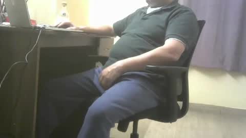 kinkyguy7979 online show from November 22, 2025, 4:50 pm