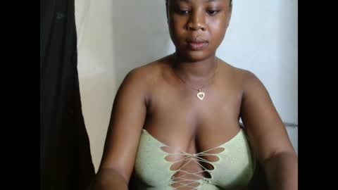 kinkyjuicexx online show from April 8, 2026, 10:37 am