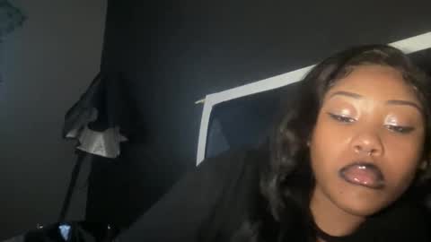 Snapshot of kinkykittee chatting on January 24, 2025, 9:26 pm Bunniii online show from January 24, 2025, 9:26 pm