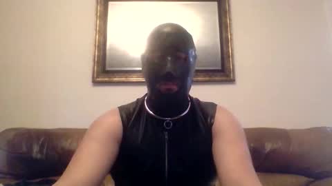 LatexKink online show from February 13, 2026, 2:24 pm