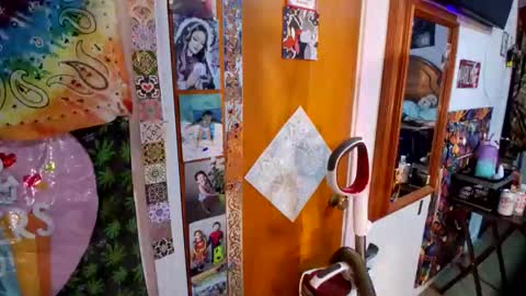 Snapshot of kinkyteam6969 chatting on October 18, 2025, 11:05 pm kinkyteam6969 online show from October 18, 2025, 11:05 pm