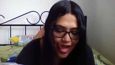 kion_and_valu online show from October 8, 2025, 5:43 pm