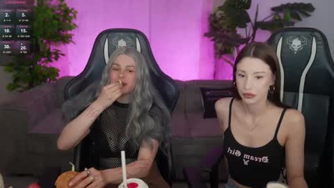 Snapshot of kira0541 chatting on April 22, 2026, 7:15 pm Sweet girls online show from April 22, 2026, 7:15 pm