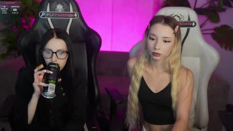 Snapshot of kira0541 chatting on May 17, 2026, 10:44 am Sweet girls online show from May 17, 2026, 10:44 am