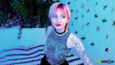 Kira online show from May 14, 2026, 8:48 pm