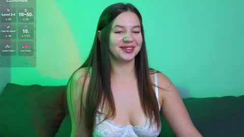 Kira Briis online show from July 20, 2026, 8:00 pm