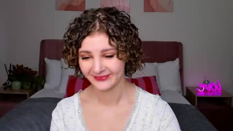 Kira online show from May 26, 2026, 12:17 am