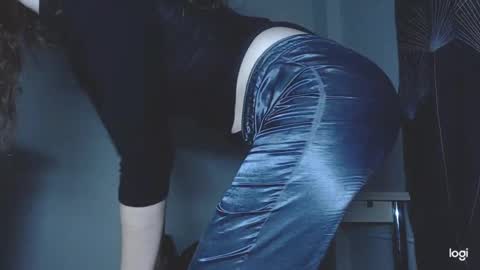 Kira online show from February 13, 2025, 12:32 pm