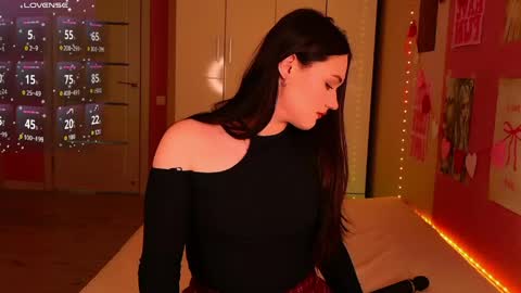 kira_jin online show from April 16, 2026, 10:16 am