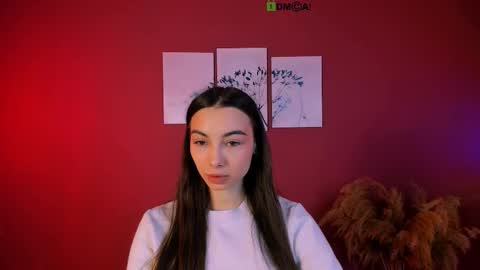 kira_light__ online show from November 3, 2025, 9:32 am