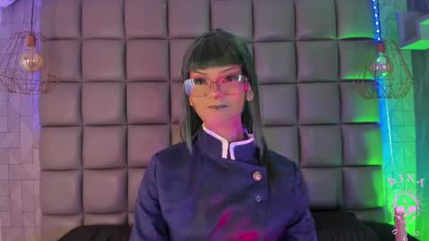 Kira  online show from July 28, 2026, 4:41 am