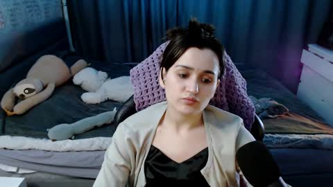 Snapshot of kira_yammy chatting on February 2, 2025, 1:45 am Kira follow me online show from February 2, 2025, 1:45 am