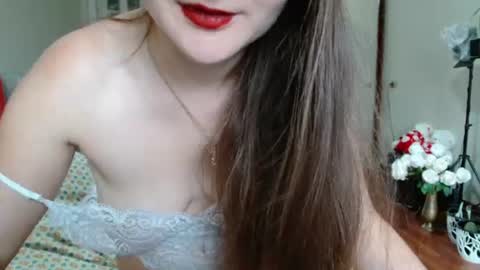 KiraGoldens online show from July 15, 2026, 6:40 am