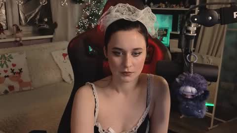 Kira    online show from February 1, 2026, 6:39 pm