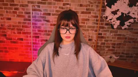 kiravair online show from April 3, 2026, 11:08 am