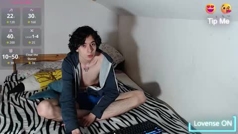 Snapshot of kiriae21 chatting on November 3, 2025, 2:51 pm Alan online show from November 3, 2025, 2:51 pm