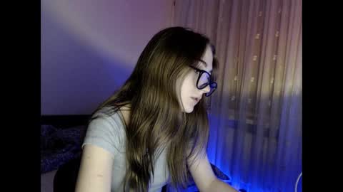 Snapshot of kisa____ chatting on February 12, 2025, 3:38 pm kisa____ online show from February 12, 2025, 3:38 pm
