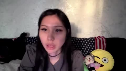 Hina online show from April 12, 2026, 1:05 pm