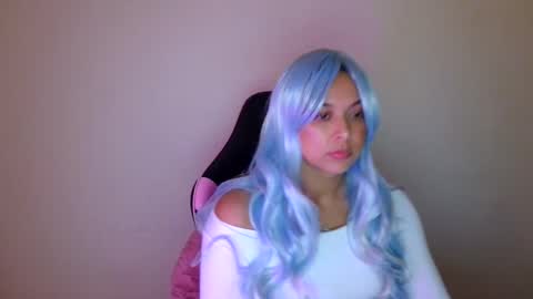 kiss_ameliaa online show from November 17, 2025, 11:16 am