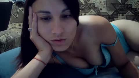 kiss lovely  online show from July 6, 2026, 10:23 pm