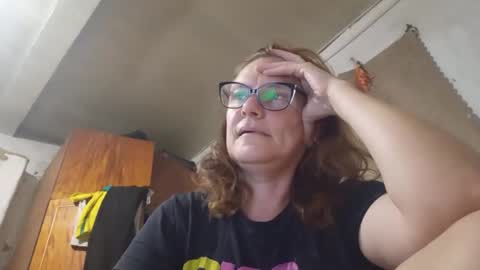 kissandvibe online show from September 9, 2025, 6:29 pm