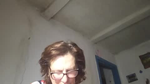 kissandvibe online show from May 21, 2026, 7:21 pm