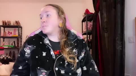 kissica online show from January 14, 2026, 6:24 pm