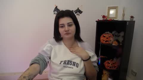 Snapshot of kissleoxx chatting on November 6, 2025, 2:07 pm kissleoxx online show from November 6, 2025, 2:07 pm