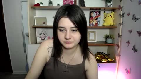 kissleoxx online show from May 21, 2026, 12:01 pm